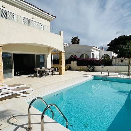 Paphos Coral Bay Beach Villa מראה חיצוני תמונה
