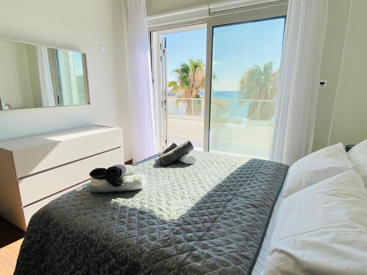 Paphos Coral Bay Beach Villa מראה חיצוני תמונה