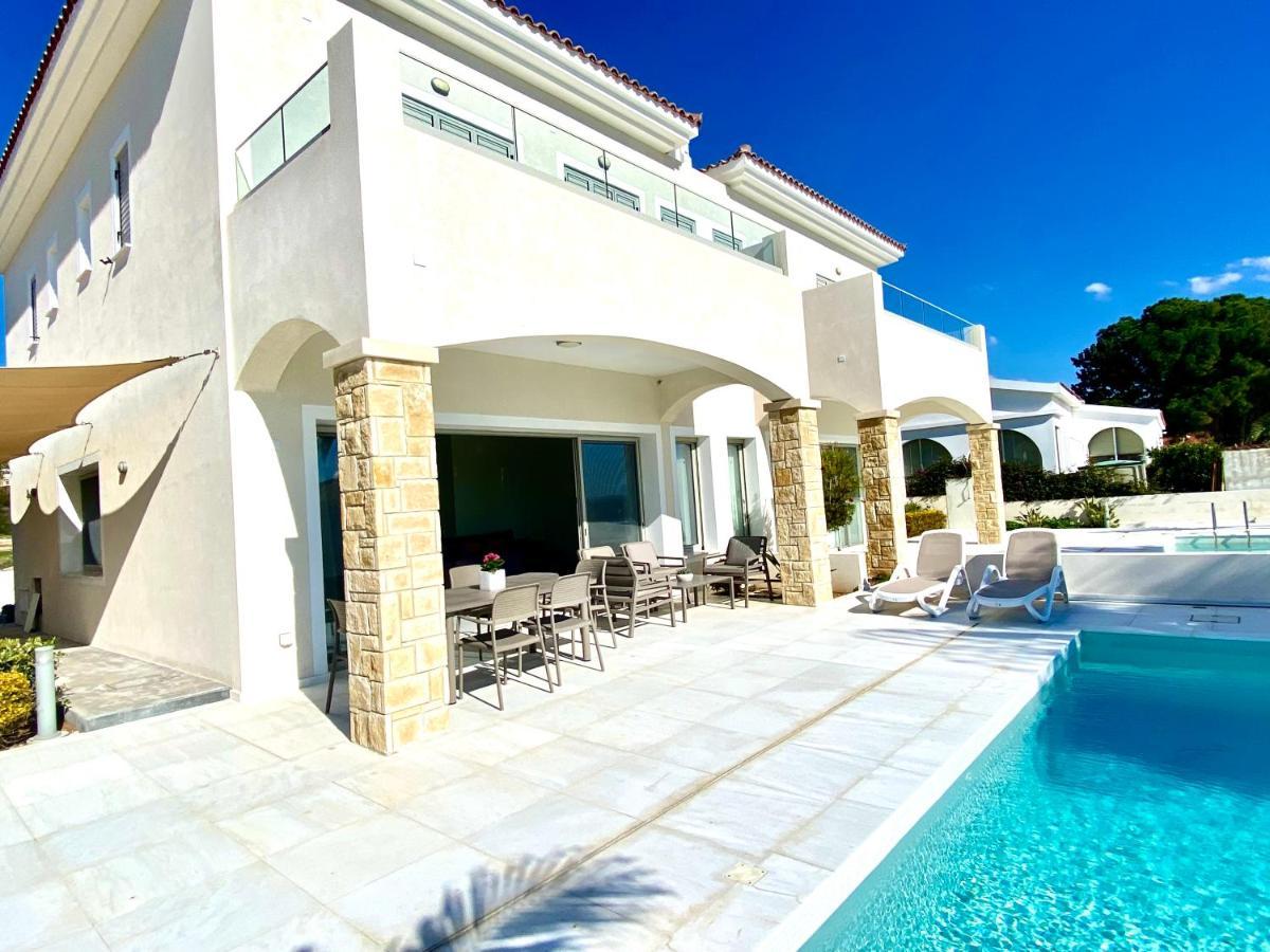 Paphos Coral Bay Beach Villa מראה חיצוני תמונה