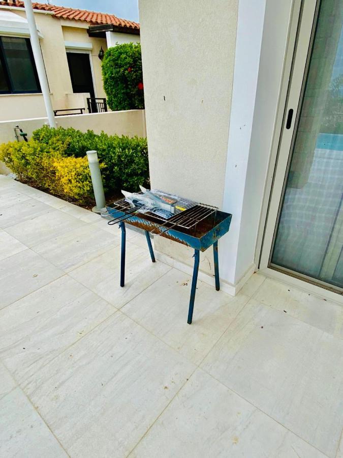 Paphos Coral Bay Beach Villa מראה חיצוני תמונה