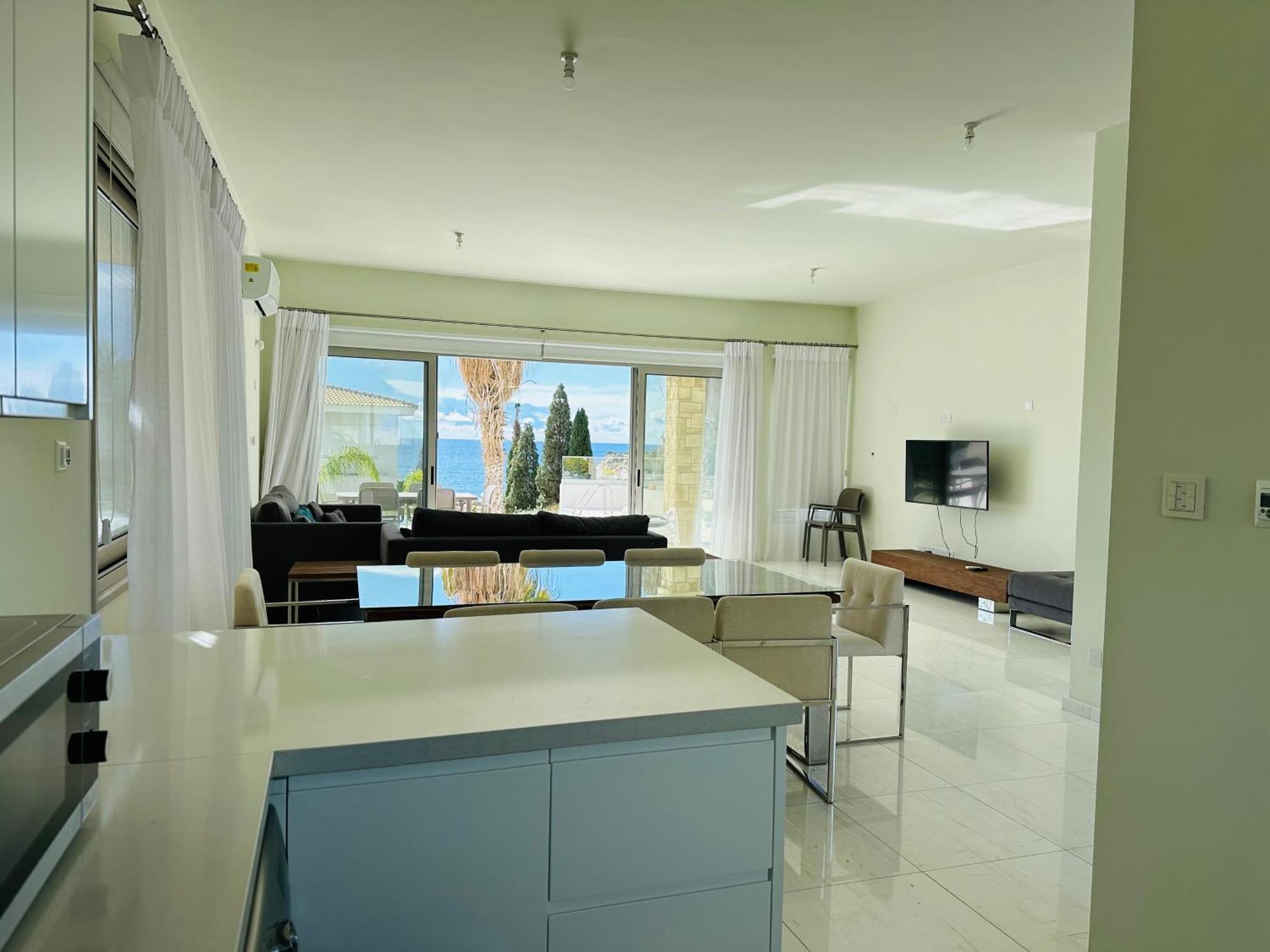Paphos Coral Bay Beach Villa מראה חיצוני תמונה